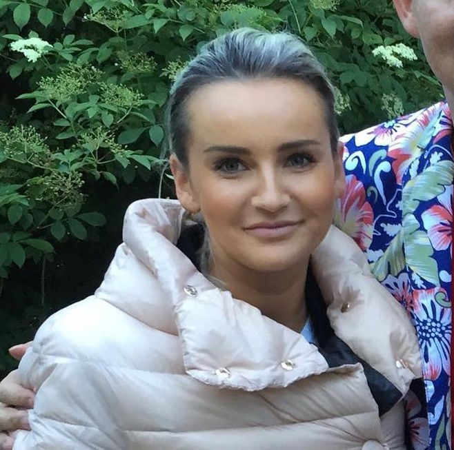 Monika Chwajoł na zdjęciu sprzed lat