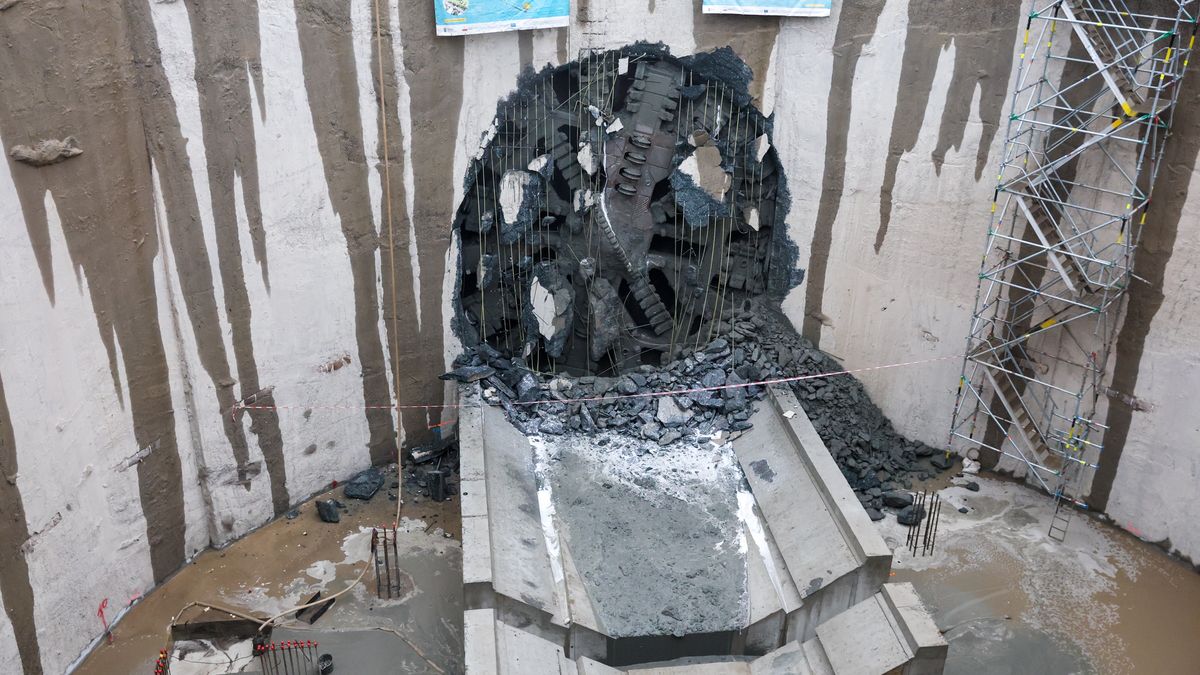 tarcza Faustyna
Marian Zubrzycki
dr��enie, kopanie, tarcza, TBM, tunel, tunele