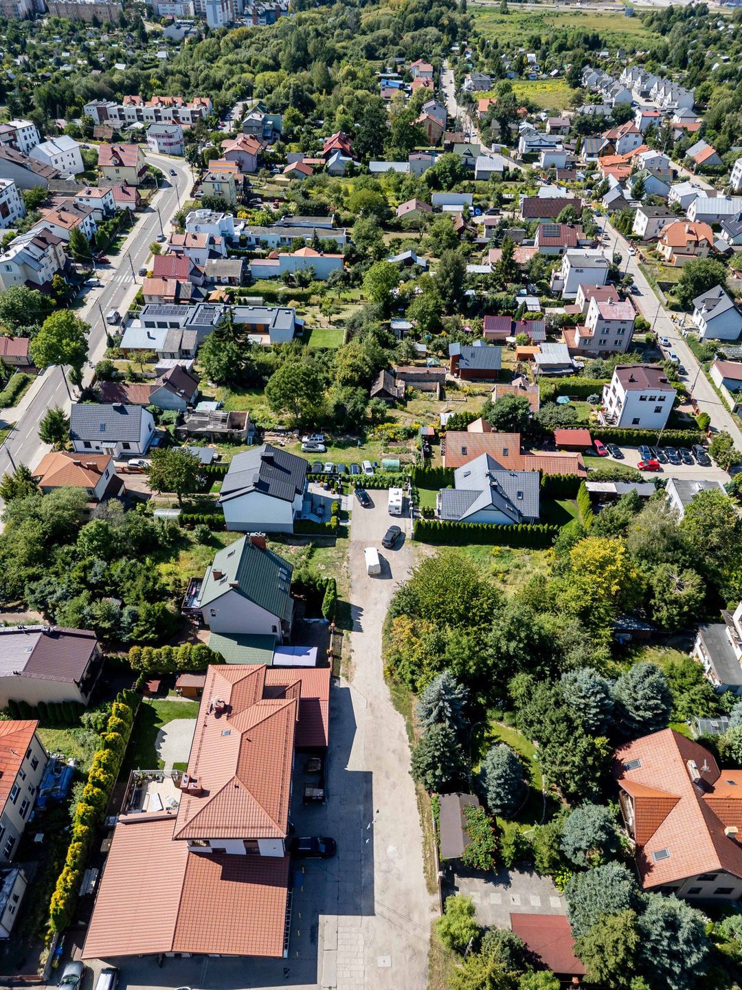 Nowa ulica na PIeczurkach dzieli mieszkańców