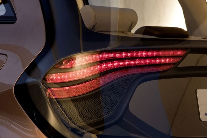 Mercedes BlueZERO E-CELL PLUS