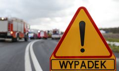 Wypadek autobusu z dziećmi koło Radomia. Wpadł do rowu