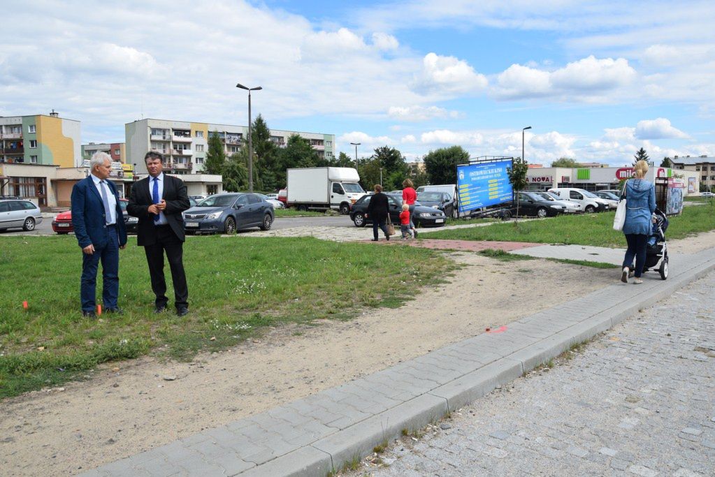 Ostatnie uzgodnienia – wymiarowy chodnik