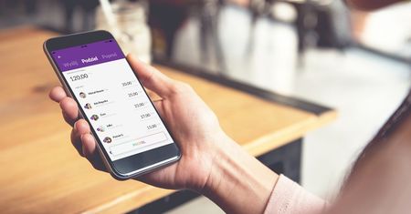 Rewolucja w świecie płatności mobilnych już tu jest. Rozliczenia ze znajomymi i zakupy na smartfonie proste jak nigdy.