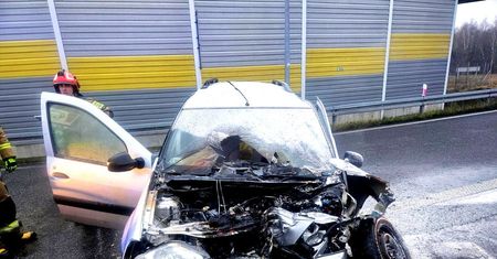 Rozbił się na oczach policji. Przyznał się, z jakiego powodu