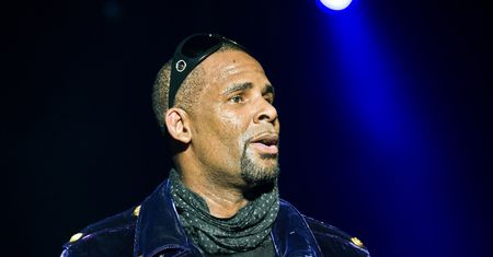 R. Kelly desperacko chce opuścić areszt. Powołuje się na zagrożenie koronawirusem
