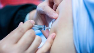 Zmiana zasad szczepień przeciw COVID-19. Pacjent musi sam szukać terminu