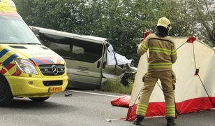 Wypadek polskiego busa w Holandii. Kierowca zginął na miejscu