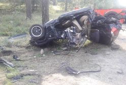 Podkarpackie. Chcieli szybko dowieźć obrączki na ślub. Zginęli na zakręcie