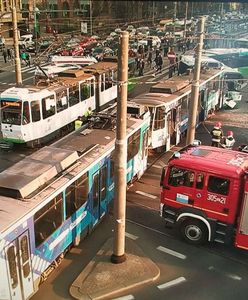 Szczecin: czołowe zderzenie tramwaju i autobusu. 11 osób rannych