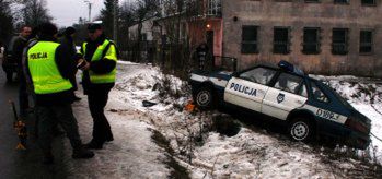 Policjanci śmiertelnie potrącili kobietę