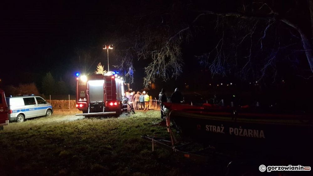 Tragedia w Sarbiewie. Wyłowiono ciało operatora koparki