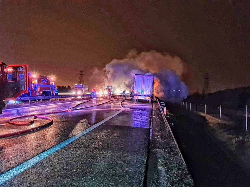 Kraków. Płonie ciężarówka na trasie A4, spore utrudnienia