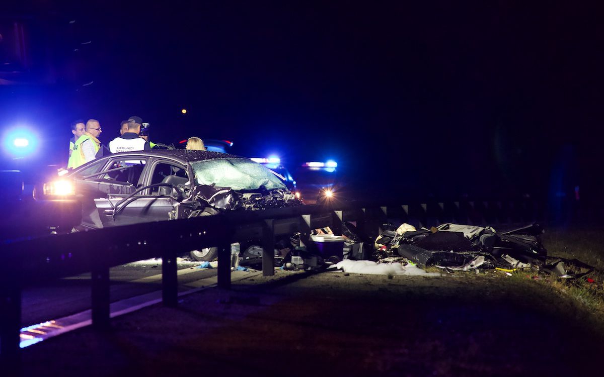 Nysa: tragiczny wypadek na obwodnicy. Nie żyje 5 osób, w tym 2-letnie dziecko