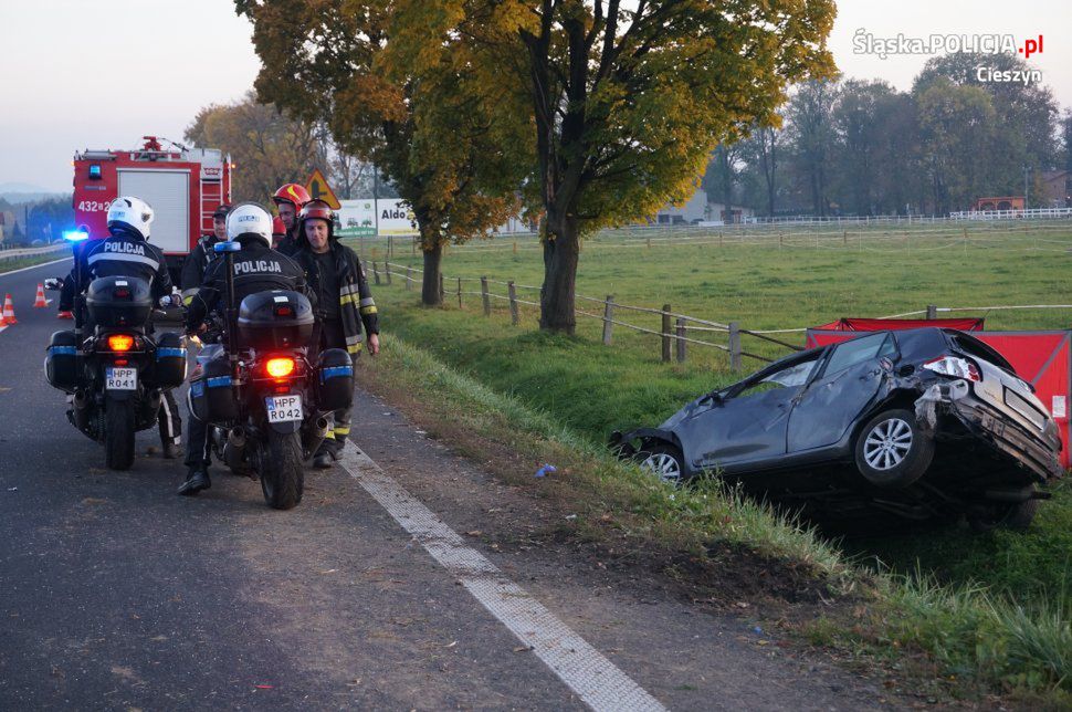 Tragiczny wypadek w Ochabach Wielkich. Nikt nie miał zapiętych pasów