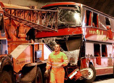 Włochy: 6 ofiar śmiertelnych w wypadku niemieckiego autokaru