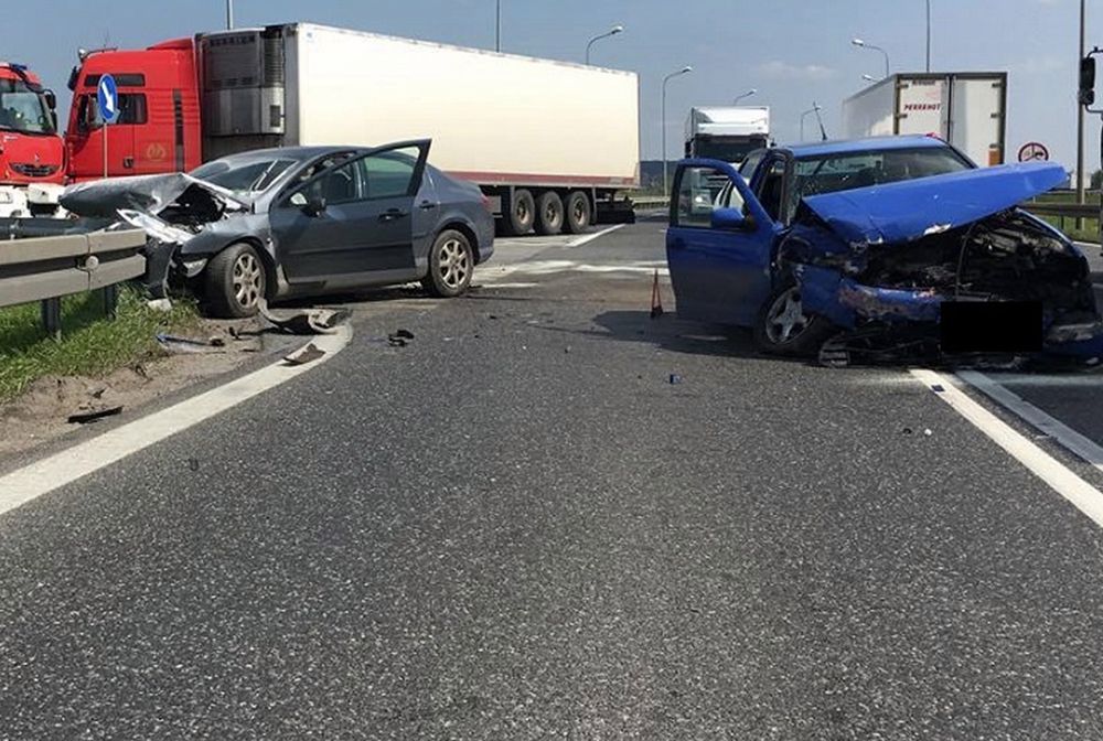 Pijany kierowca wjechał w rodzinę. Troje dzieci w szpitalu