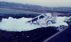 Bus spłonął po "czołówce" z autobusem. Ranni koło Świecia