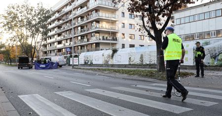 Warszawa. Wypadek na Bielanach. Mieszkaniec pokazuje wielomiesięczną korespondencję z ZDM. "Spychologia"