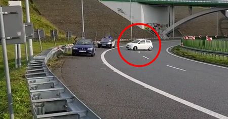 #dziejesiewmoto: wypadek przy policji, samolot na rosyjskiej drodze i testy Mercedesa-AMG GLE 63