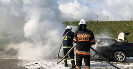Samochód płonie na A1. Jest korek