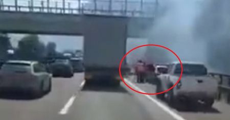 Pijany Polak wjechał w radiowóz. Włoscy policjanci w szpitalu