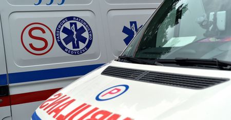 Wypadek na obozie harcerskim. 14-latka ciężko ranna po upadku z wysokości
