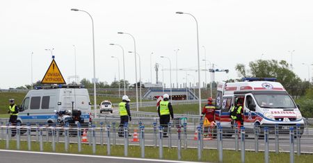 Zderzenie trzech tirów i osobówki na A2 w kierunku Świecka