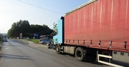 Śląskie. Nie żyje motocyklista. Zderzył się z ciężarówką