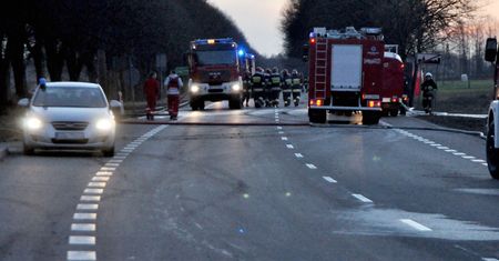 Z łomem ruszył na kierowcę. Policyjne poszukiwania po wypadku w Lubuskiem