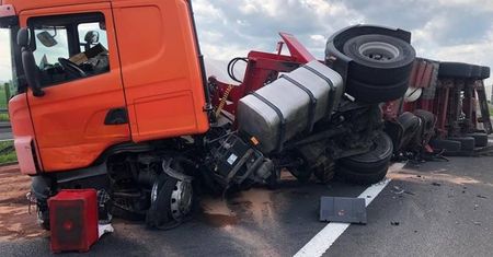 Wypadek cysterny na A4. Autostrada jest zablokowana