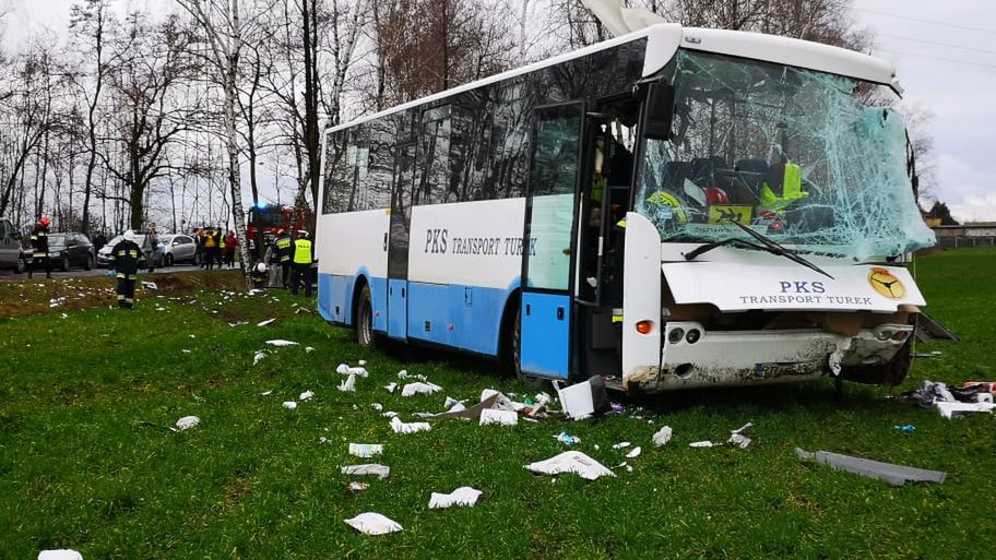 Wielkopolska. Wypadek autobusu szkolnego. Pięcioro dzieci rannych