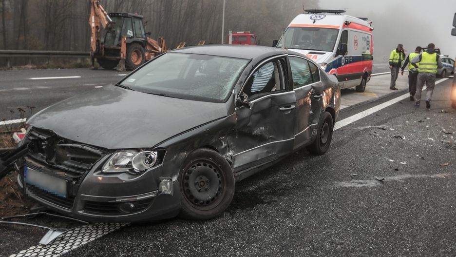 Poszkodowany w drogim aucie i sprawca w tanim to częsty scenariusz prób wyłudzeń