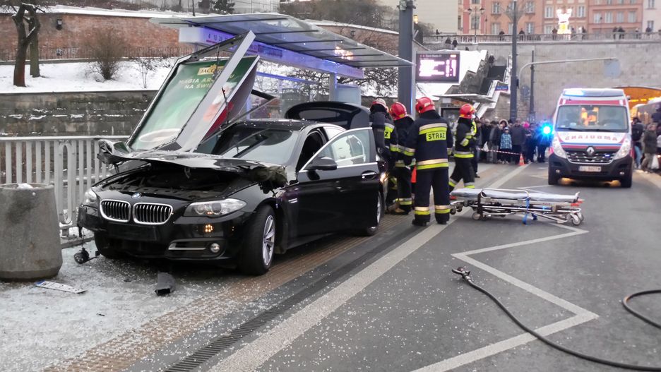 Sprawca wypadku na trasie W-Z najprawdopodobniej zostanie ukarany mandatem i punktami karnymi