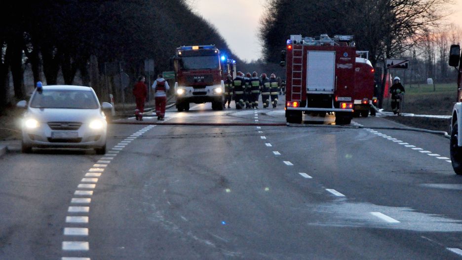 Lubuskie. Ruszył z łomem w kierunku innego kierowcy. Szuka go policja