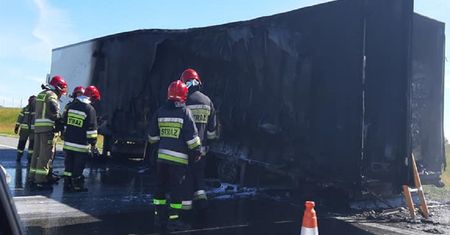 Gdańsk. Na A1 spłonął samochód. Potężny korek