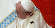 Wypadek Papieża Franciszka na Jasnej Górze! Konieczna była pomoc [ZDJĘCIA]