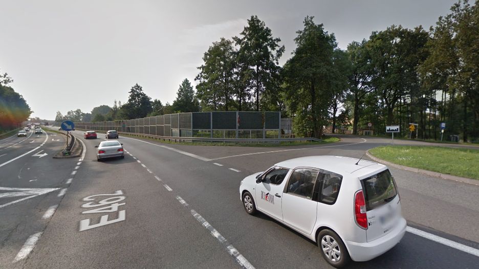 Wypadek na DK1. Nie żyje jedna osoba 