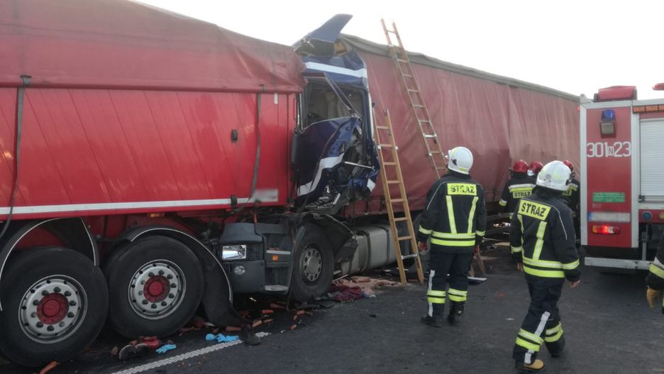 Każdy z tirów ważył ponad 40 ton