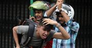 W walce z własnymi obywatelami rząd najbardziej boi się internetu. W Bangladeszu już go wyłączono