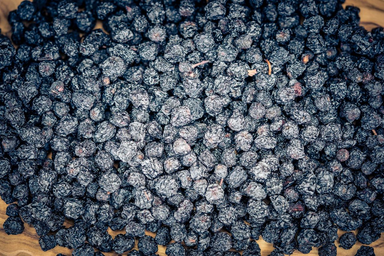 Herbata z aronii działa jak naturalna tarcza. Ale tylko wtedy, gdy pijesz ją w ten sposób