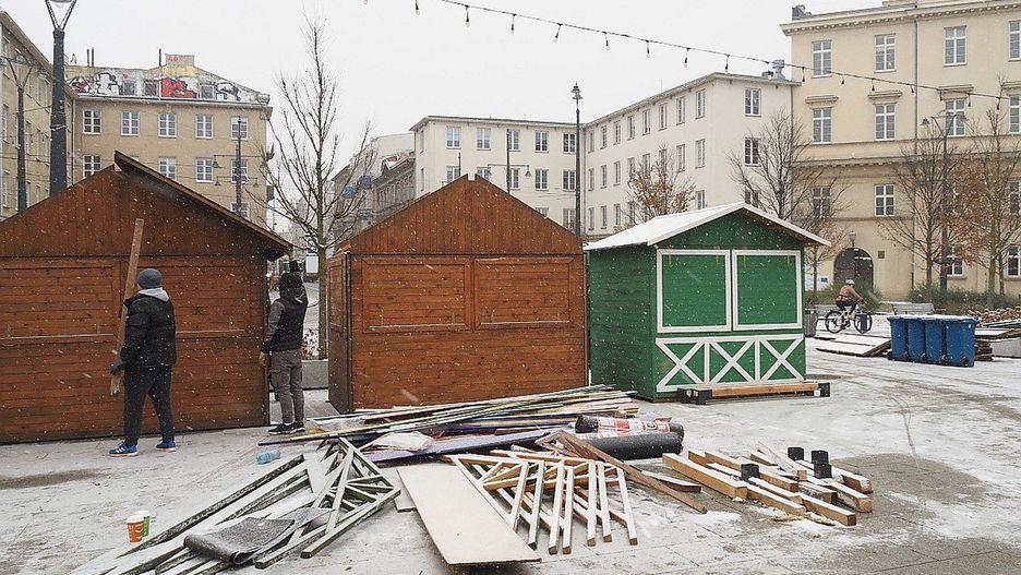 Jarmark świąteczny dla Łodzi powstaje w nowym miejscu - na placu Wolności