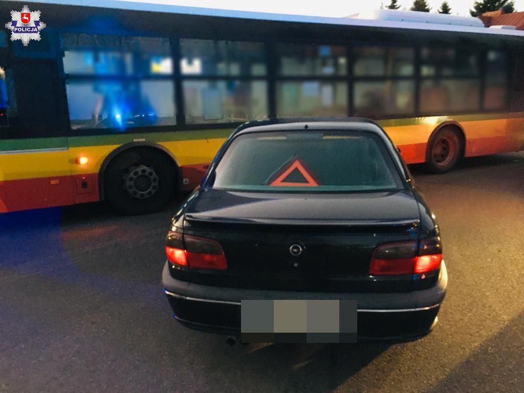 Pijany holował pijanego. Doszło do zderzenia z autobusem (źródło: Lubelska Policja)