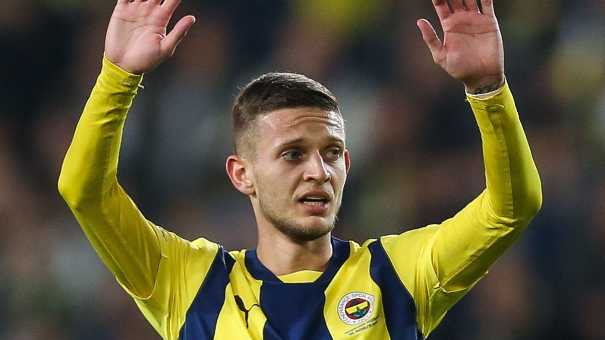 Sebastian Szymański