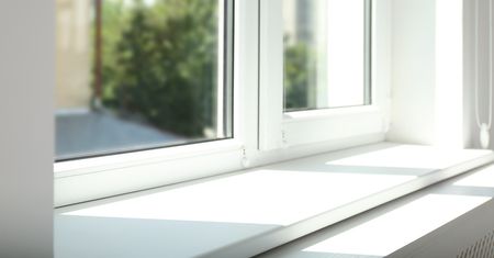 Przyłóż do okna, nim ciepło ucieknie. Tak sprawdzisz szczelność