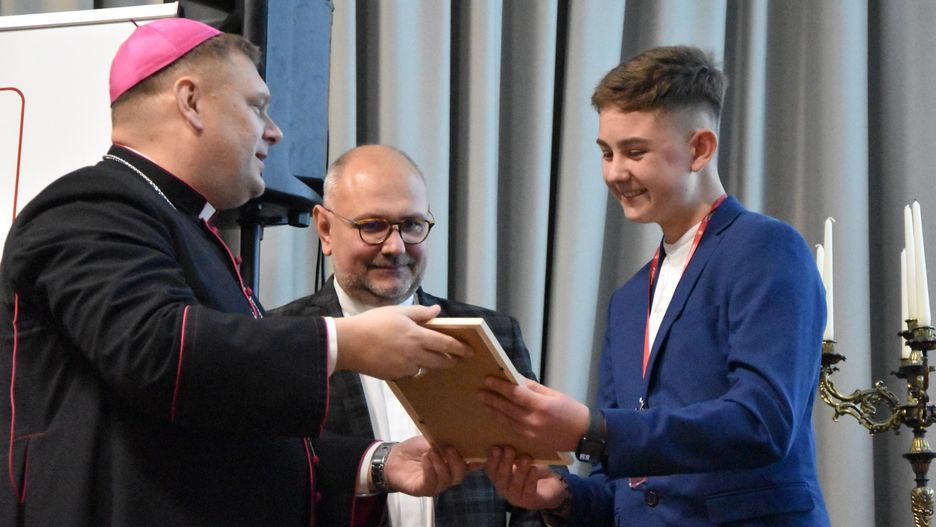 To oni inspirują innych! Poznaj najbardziej zaangażowanych wolontariuszy z diecezji