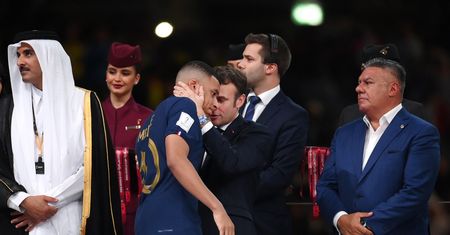 Co za widok. Tak zachował się prezydent Francji po finale mistrzostw świata