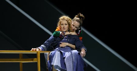 "To autoklątwa". Dorota Masłowska o tym, co dręczy Polaków
