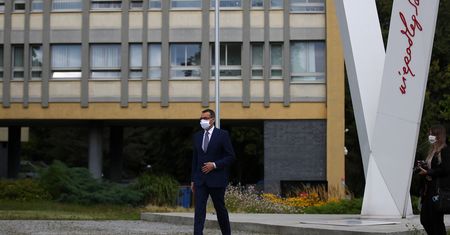 Maszt za 4 tys. zł. Tyle ma kosztować nowy program PiS