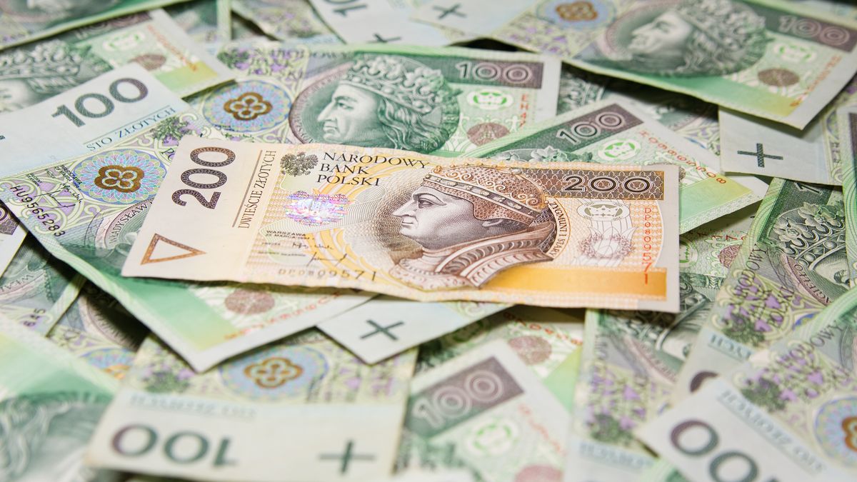 1200 zł specjalnego dodatku dla nauczycieli