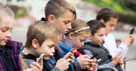 "Pewni w sieci". Edukuj siebie i bliskich w zakresie cyberbezpieczeństwa